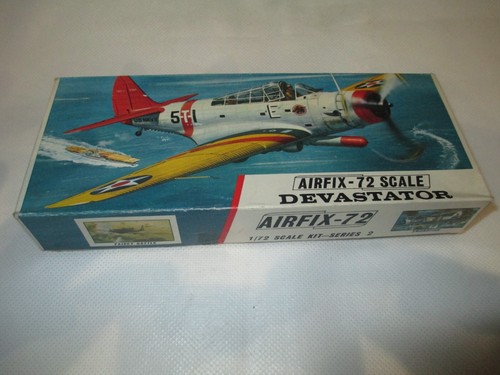 Airfix red stripe 72 - red, 1:72
