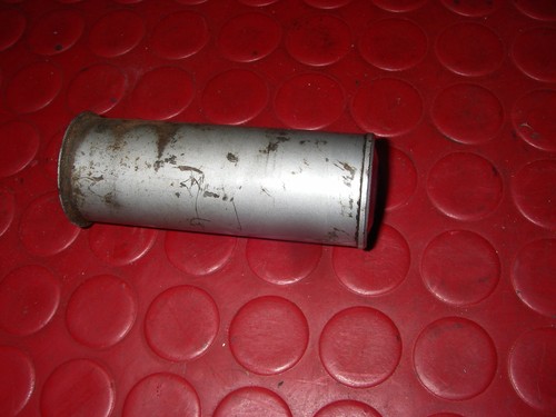 Protective sleeve screwed for