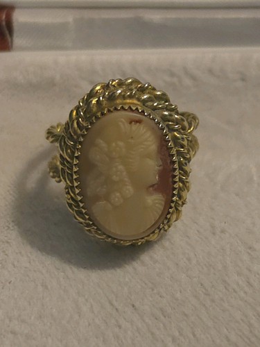 Hand carved carnelian shell - hand,