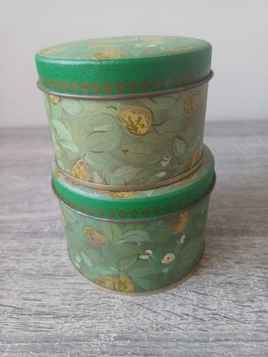 Vintage green round storage - green,