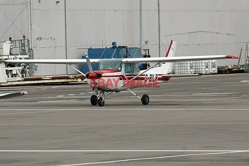 Photo bilr cessna 152 - g-bilr,