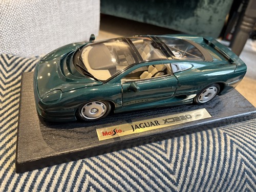 Maisto jaguar xj220 - jaguar,