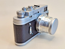 Rangefinder 35-mm film camera