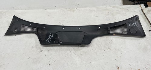 Bmw e36 windscreen wiper cowl - wiper,