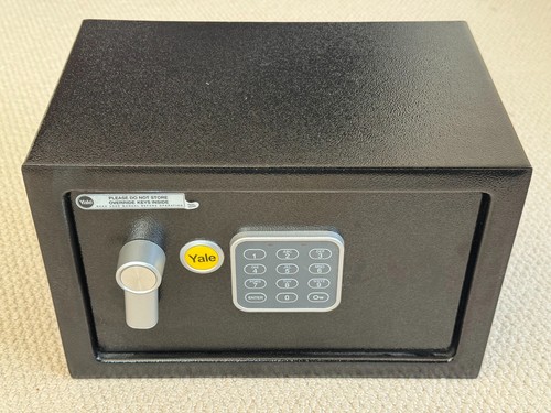 Yale small electronic safe - yale,
