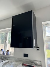 Wren Black Glass Unit 