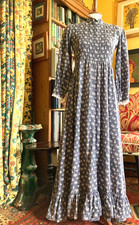 VINTAGE SEVENTIES LAURA ASHLEY