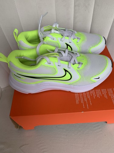 Nike cosmic runner - nike,