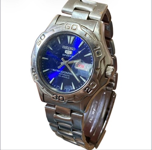Working defective seiko 5 - [working/defective],