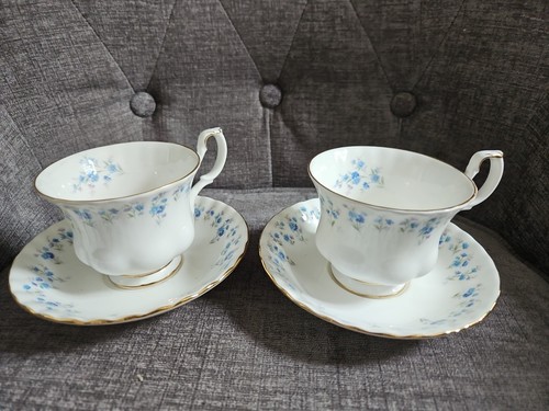 Pair royal albert bone - a,