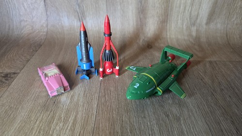 Dinky toys thunderbirds set - toys,