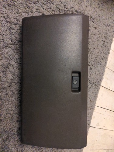 T25 glove box - t3, in