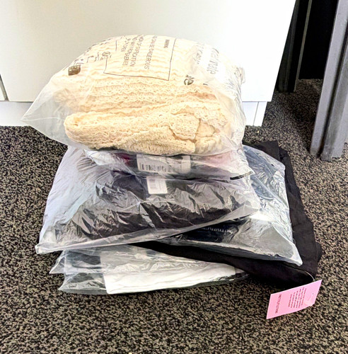 Mixed clothing wholesale job - clothing,