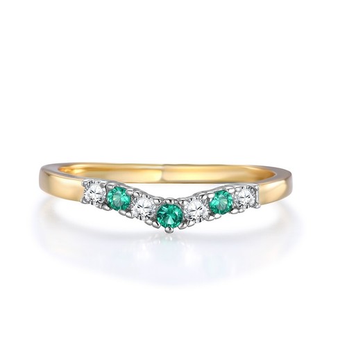 Ladies carat gold on - 9,