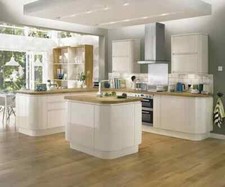 Howdens  Discontinued  Bayswater Gloss Ivory Kitchen Range