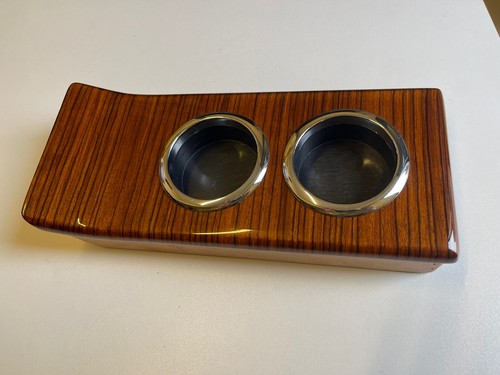 Center console cup - center,