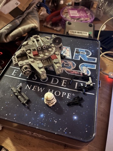 Black millenium falcon star - falcon,