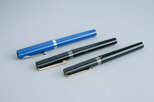 Lot calligraphy pens - of,