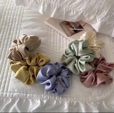100% Pure Mulberry Silk Scrunchies Box Of 4 Mixed Colours Luxury Product Present