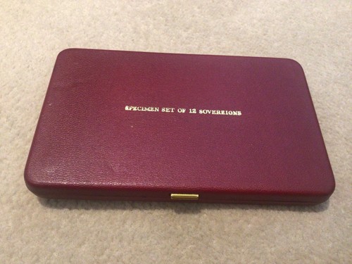 Vintage deluxe display case - deluxe,