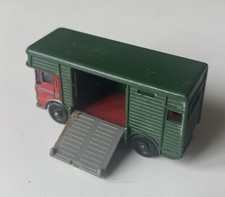Vintage 1960s Matchbox Lesney No. 17 AEC Horse Box, Red Cab