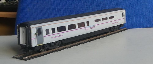 Hornby r4667 buffet coach - hornby, 4
