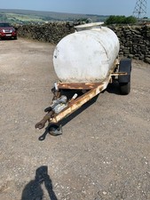 water bowser with drinking bowl