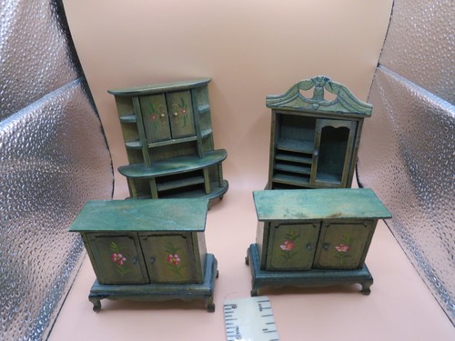 Vintage dolls house green - house,