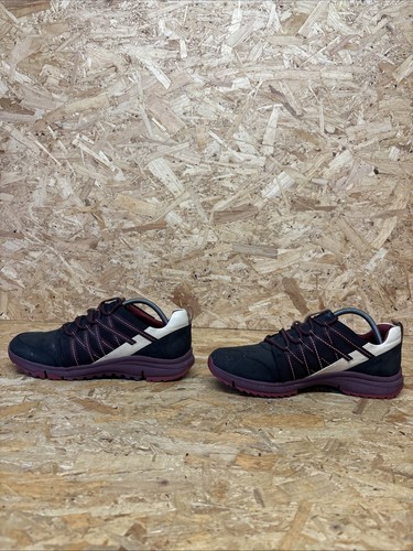 Clarks size uk trigenic - clarks,