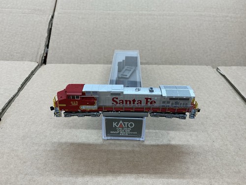 Kato gauge diesel locomotive - kato,