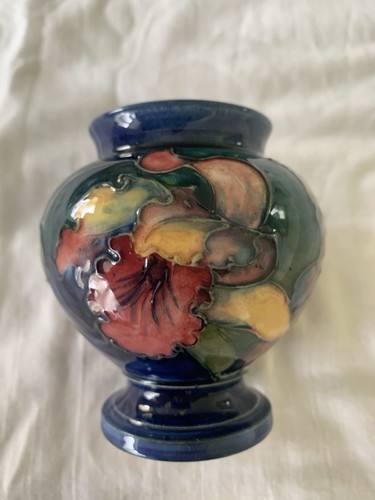 Stunning moorcroft orchid - stunning,