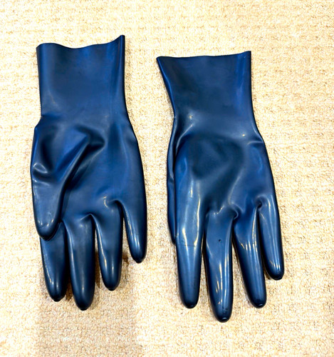 Black short chlorinated - , latex