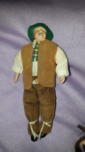 Dolls house miniature old - dolls, man