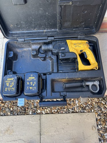 Dewalt dw004 24v cordless - dewalt,