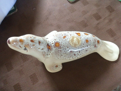 Seal figurine fosters pottery - seal,