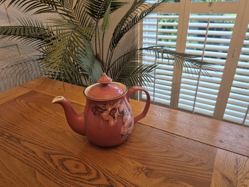 Tea pot - tea,