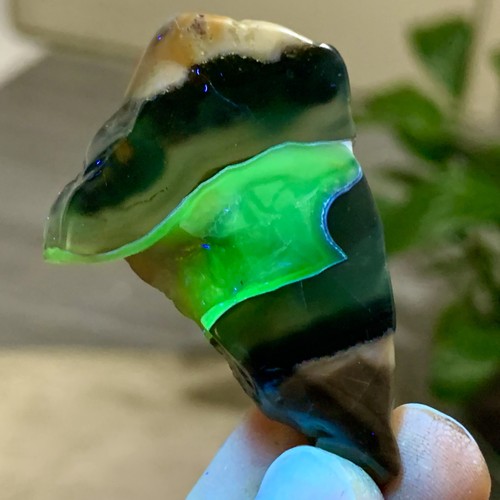 21g natural volcanic - natural, rock