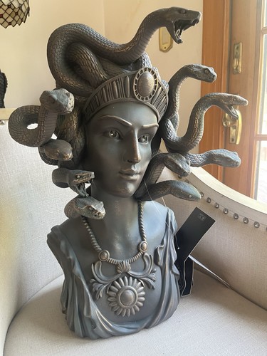 New medusa snakes light - ,