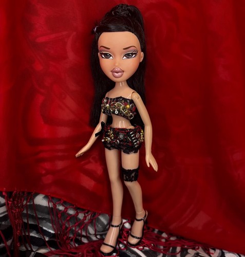 Bratz outfit - outfit, 🖤