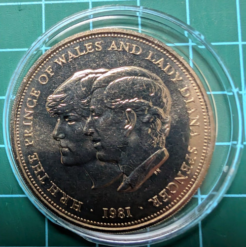 Qeii 1981 charles - gb,