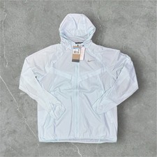 Nike windrunner glacier size