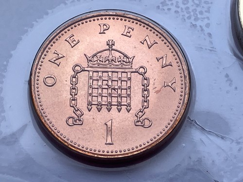 Coin 1999 bronze non magnetic - coin,