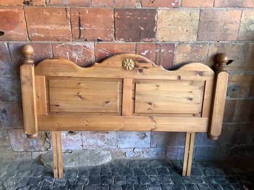 Lovely antique style pine - lovely,
