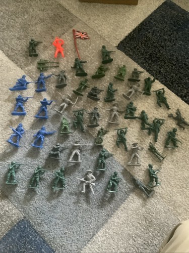 Collection plastic toy - of,