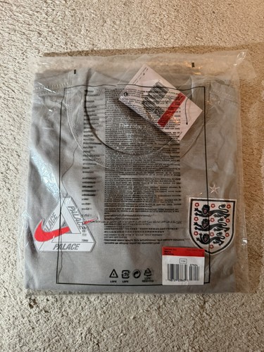 Palace nike england tri ferg - palace,