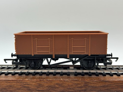 Hornby brown 20 ton - brown,