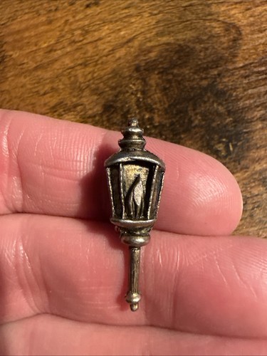 Gas light lamp - lamp, lapel
