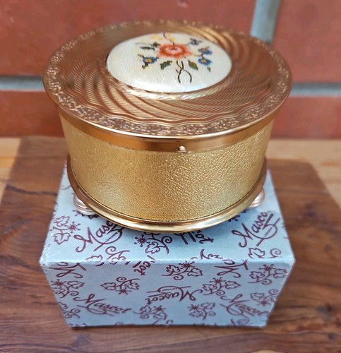 Vintage powder compact music - powder,
