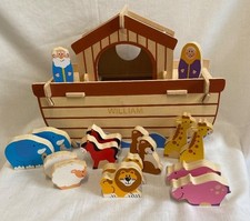 WOODEN NOAH ARK WITH WOODEN CHARATERS & NAME WILLIAM ON - CG S37