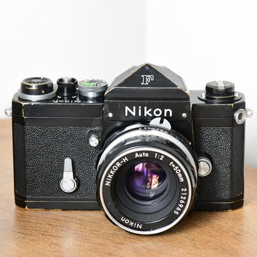 Nikon black plain - black, 35mm